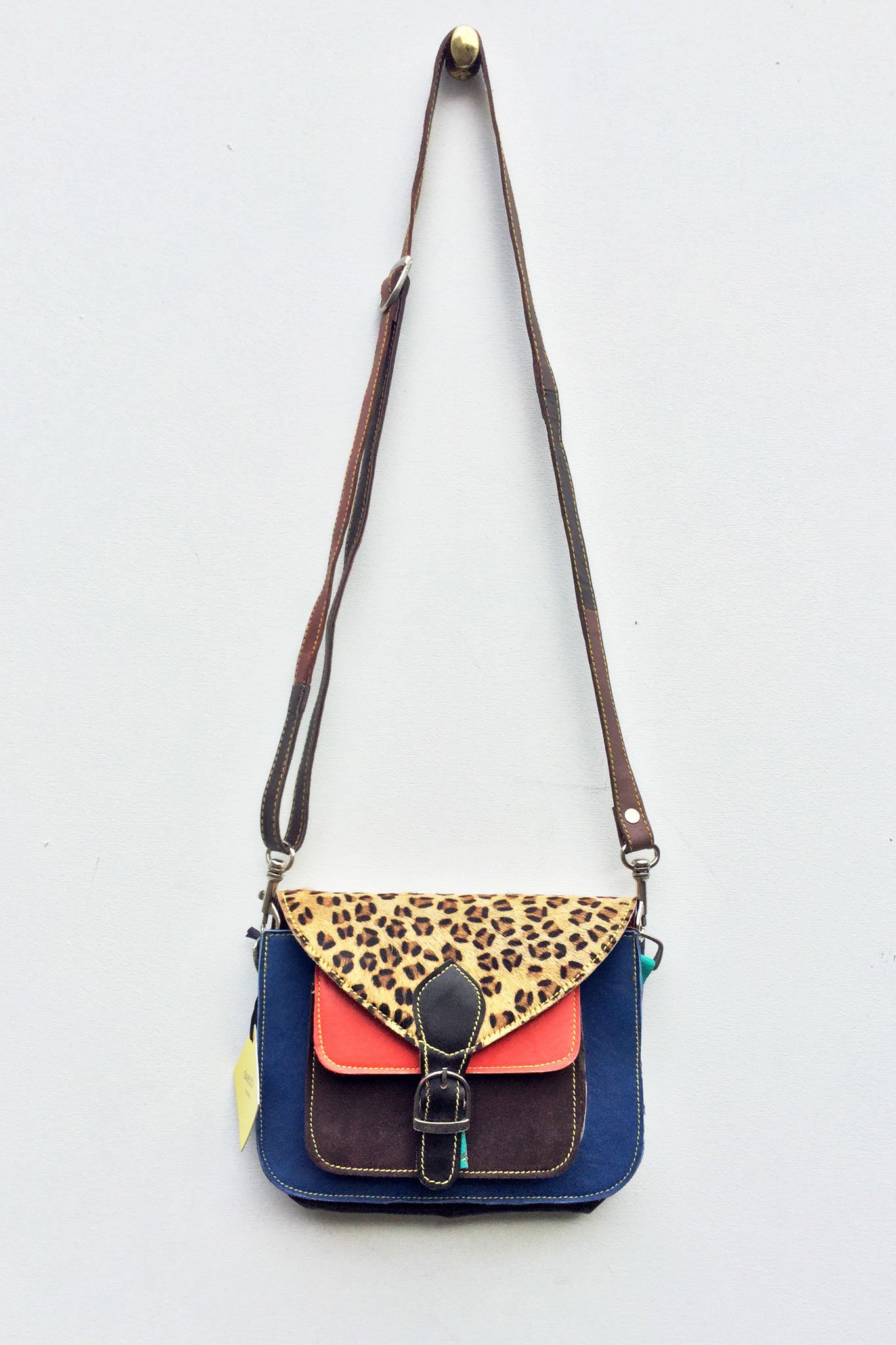 1365x2048 Leopard Print Satchel Bag Navy, Bitter Chocolate, Tangerine - Leopard Print Sketch