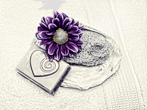 615x461 Black White Sketch Flower Free Stock Photo - Lilac Sketch