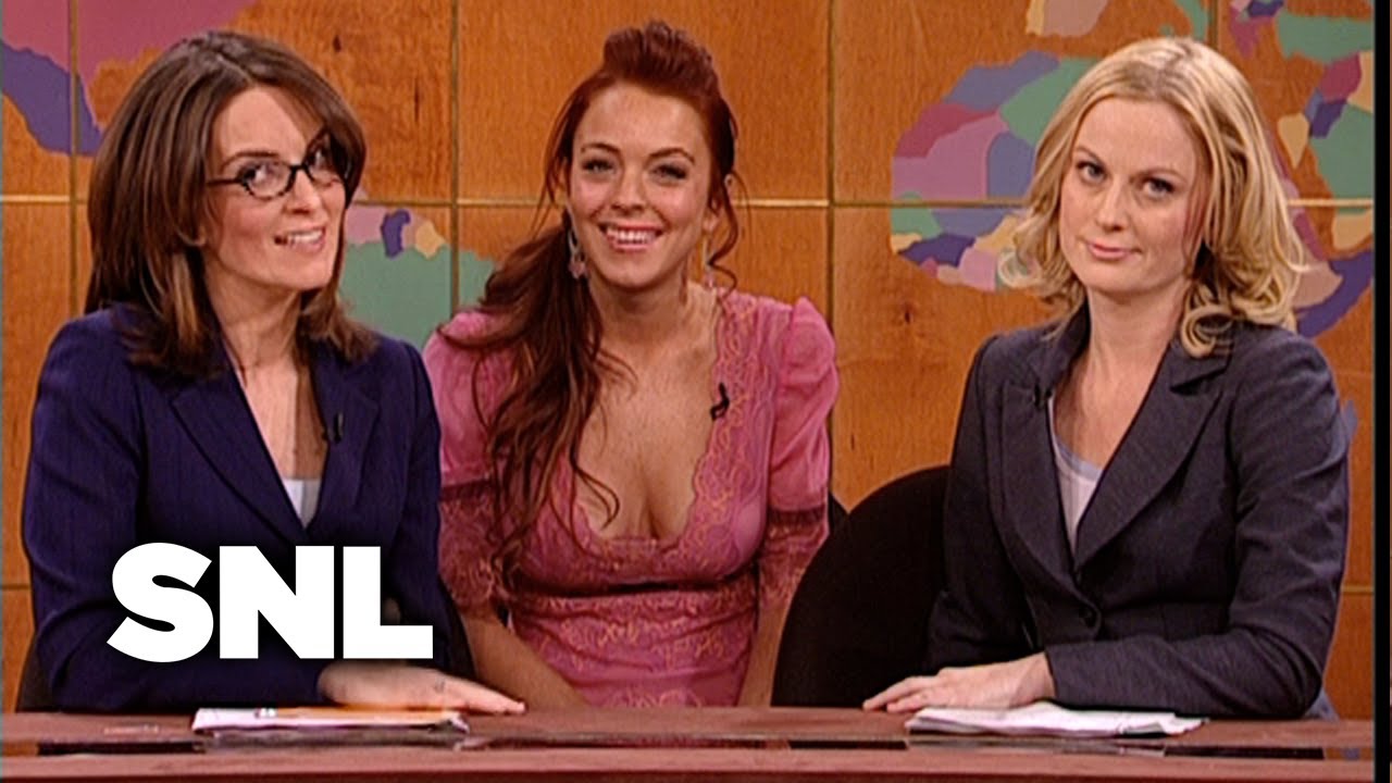 1280x720 Weekend Update Tina Fey And Amy Poehler Mentor Lindsay Lohan - Lindsay Lohan Hermione Sketch