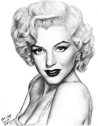 Marilyn Monroe Black And White Sketch at PaintingValley.com | Explore ...