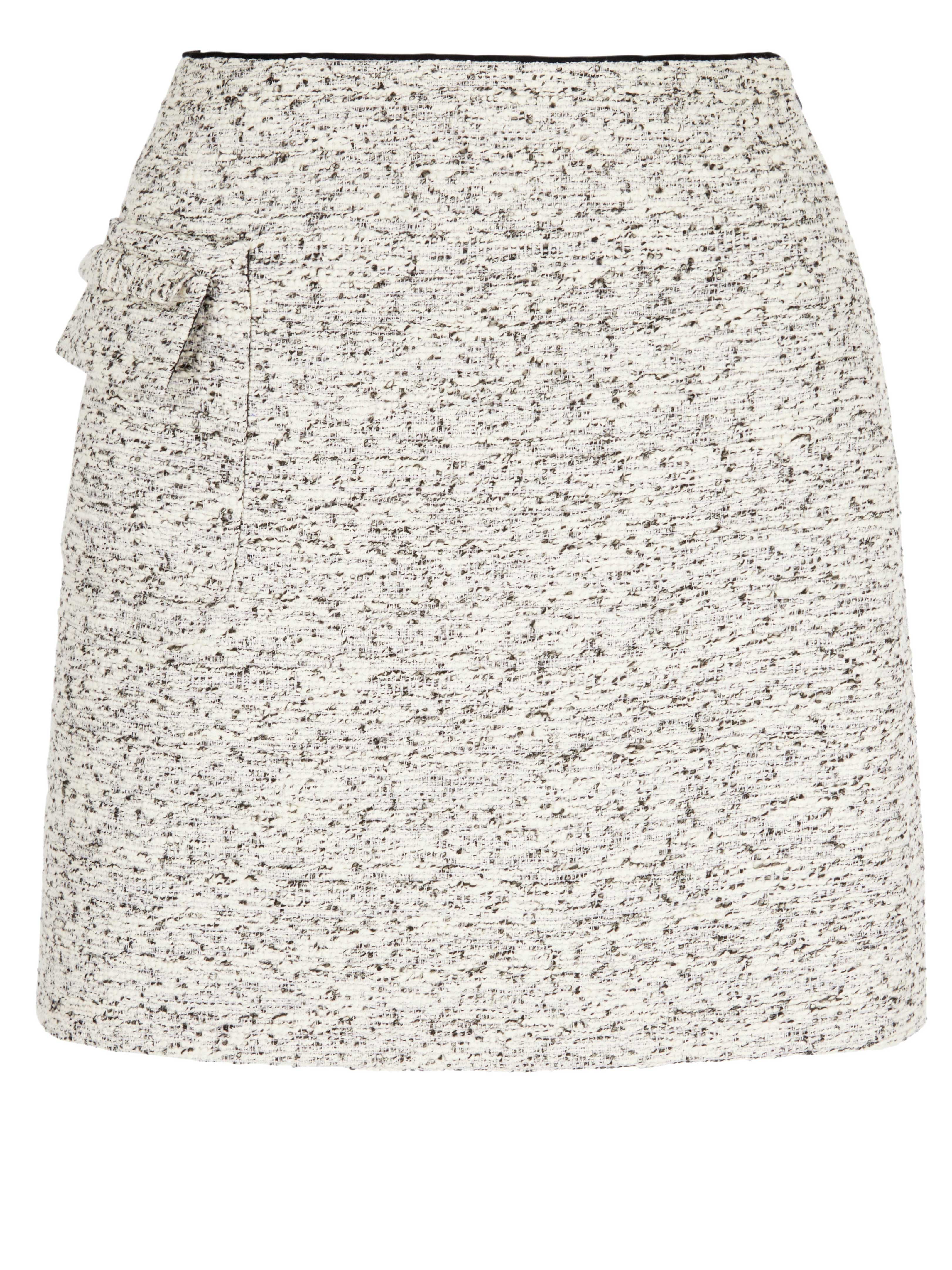 3244x4326 Dare To Bare The Return Of The Mini Skirt For Autumnwinter 2015 - Mini Skirt Sketch