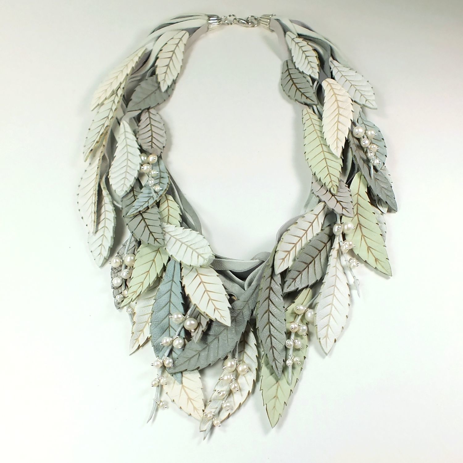 1500x1500 Sketch Of Lily Of The Valley, Pearl - Pearl Necklace Sketch