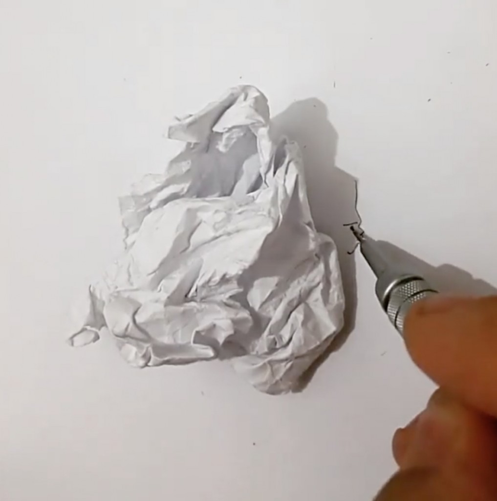 1017x1024 This Artist Sketches Using The Shadow Of Trashed Paper - Pen And Paper Sketch