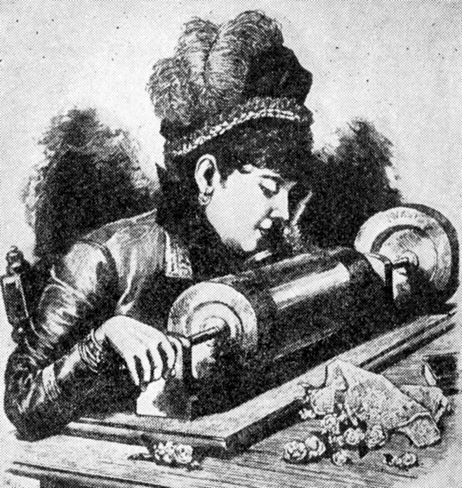 658x696 Woman Speaking Into Phonograph, Sketch - Phonograph Sketch