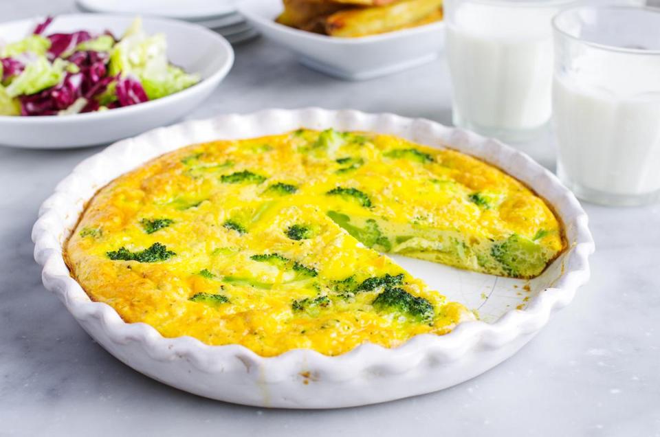 960x636 Recipe Broccoli Florets, Eggs, And Cheddar Go Into This Quick - Quiche Sketch