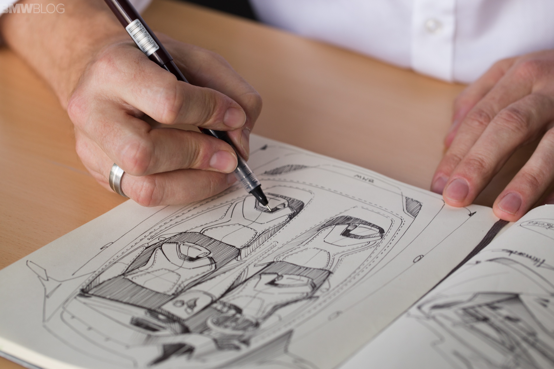 1900x1267 Fascinating Videos Of The New Bmw 7 Series Design Process - Series Sketch