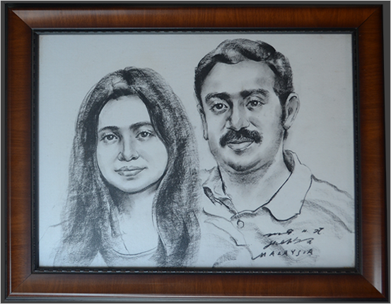 553x430 Glow Gifts - Sketch Photo Frame