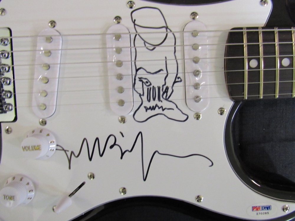 1000x750 Online Sports Memorabilia Auction Pristine Auction - Strat Sketch