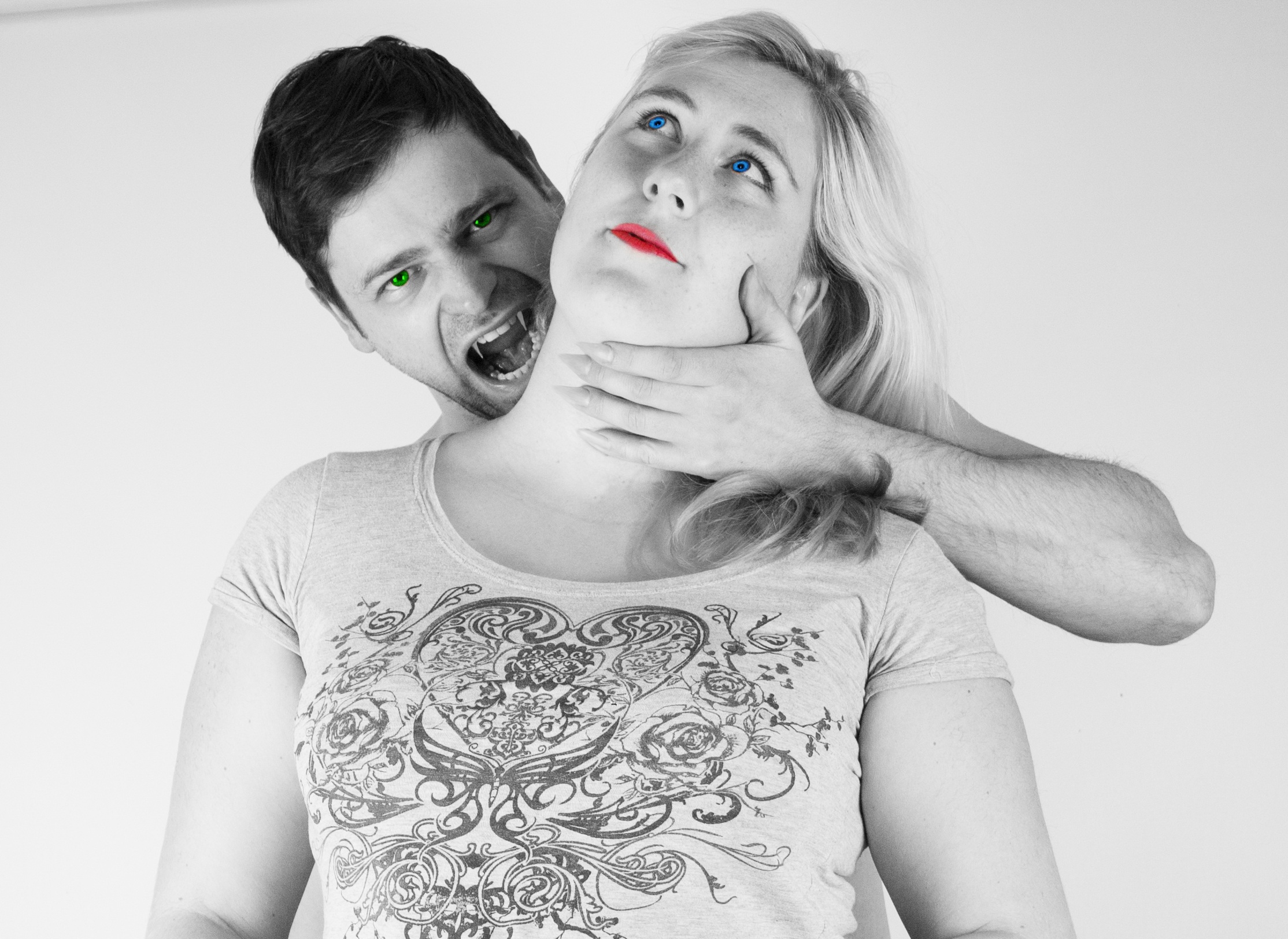 2228x1624 Free Images Person, Black And White, Woman, Face, Sketch - Vampire Face Sketch