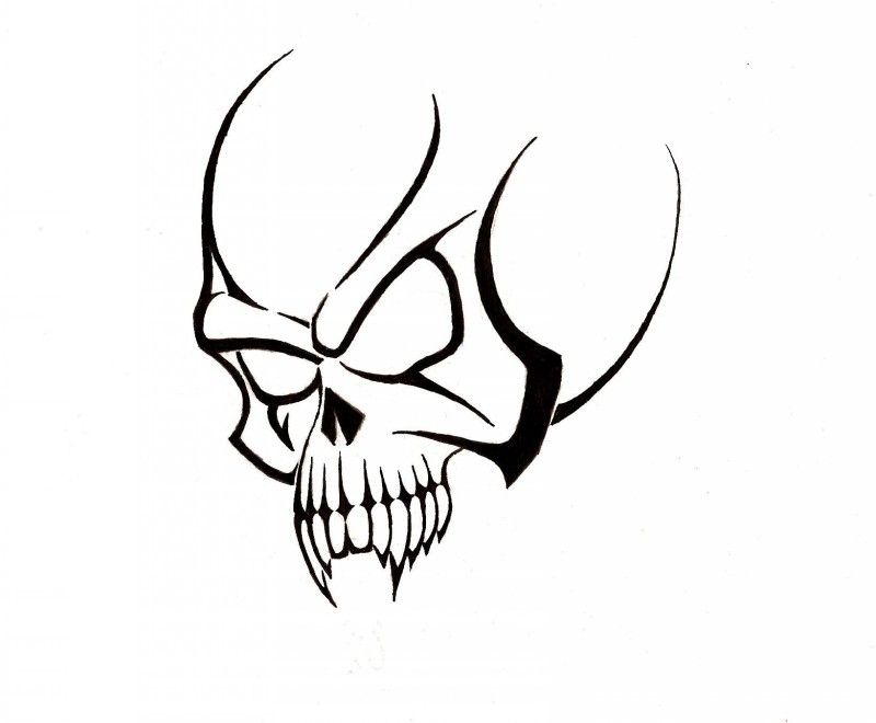 800x660 Evil Simple Black Ink Vampire Skull Tattoo Design - Vampire Skull Sketch