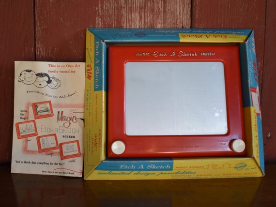 570x428 Vintage 60s Etch A Sketch 1960s Magic Screen Art Toy Etsy - Vintage Etch A Sketch
