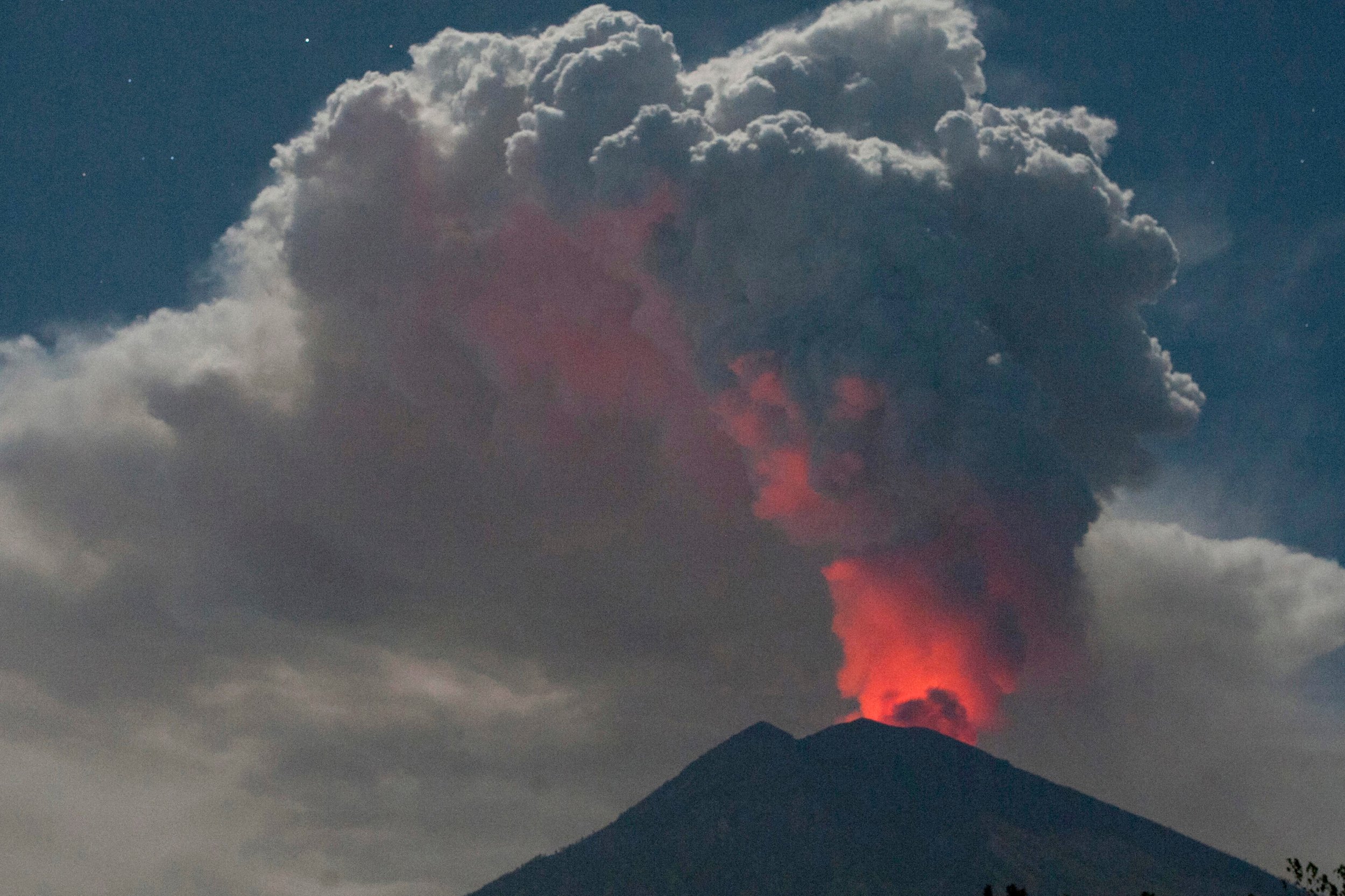 Volcano Eruption Sketch at PaintingValley.com | Explore collection of ...