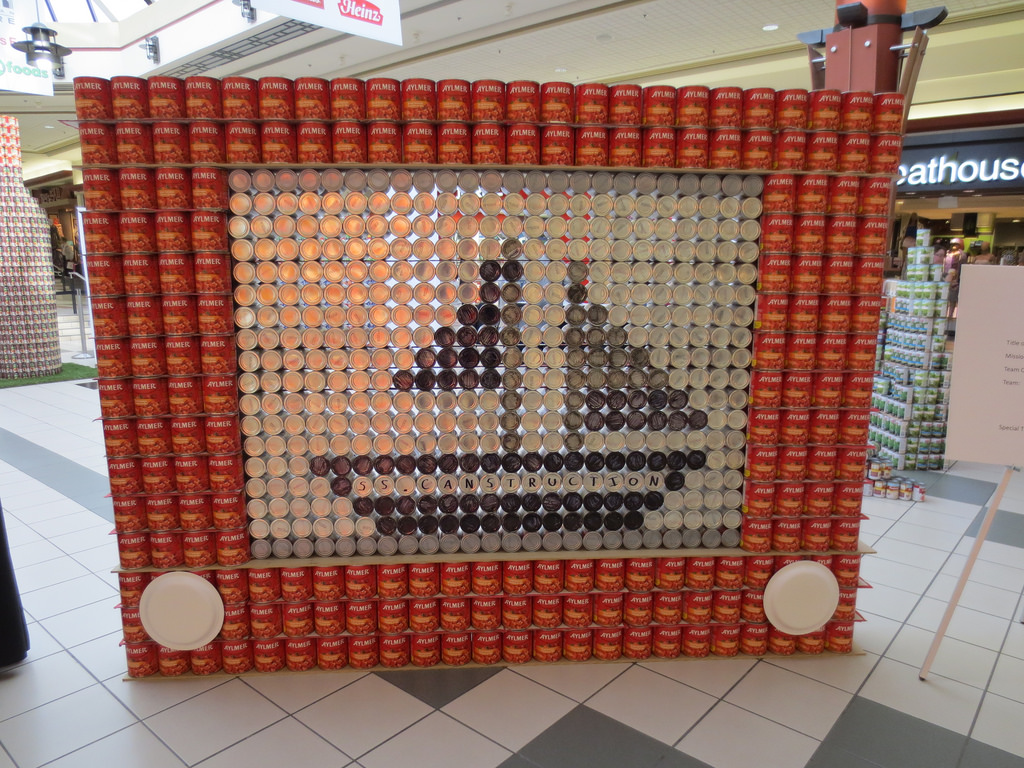 1024x768 Etch A Sketch Made Of Cans Part Of The Canstruction - When Was Etch A Sketch Invented