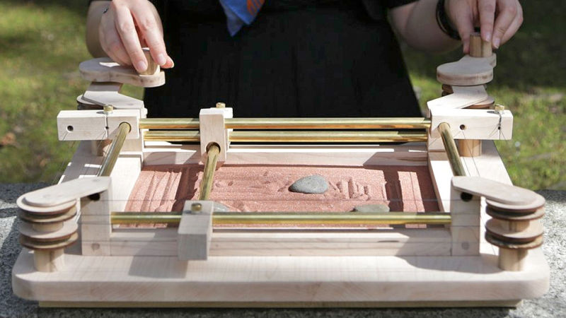 800x450 Diy Etch A Sketch Creates Tiny Zen Gardens Instead Of Crappy Drawings - Zen Garden Sketch